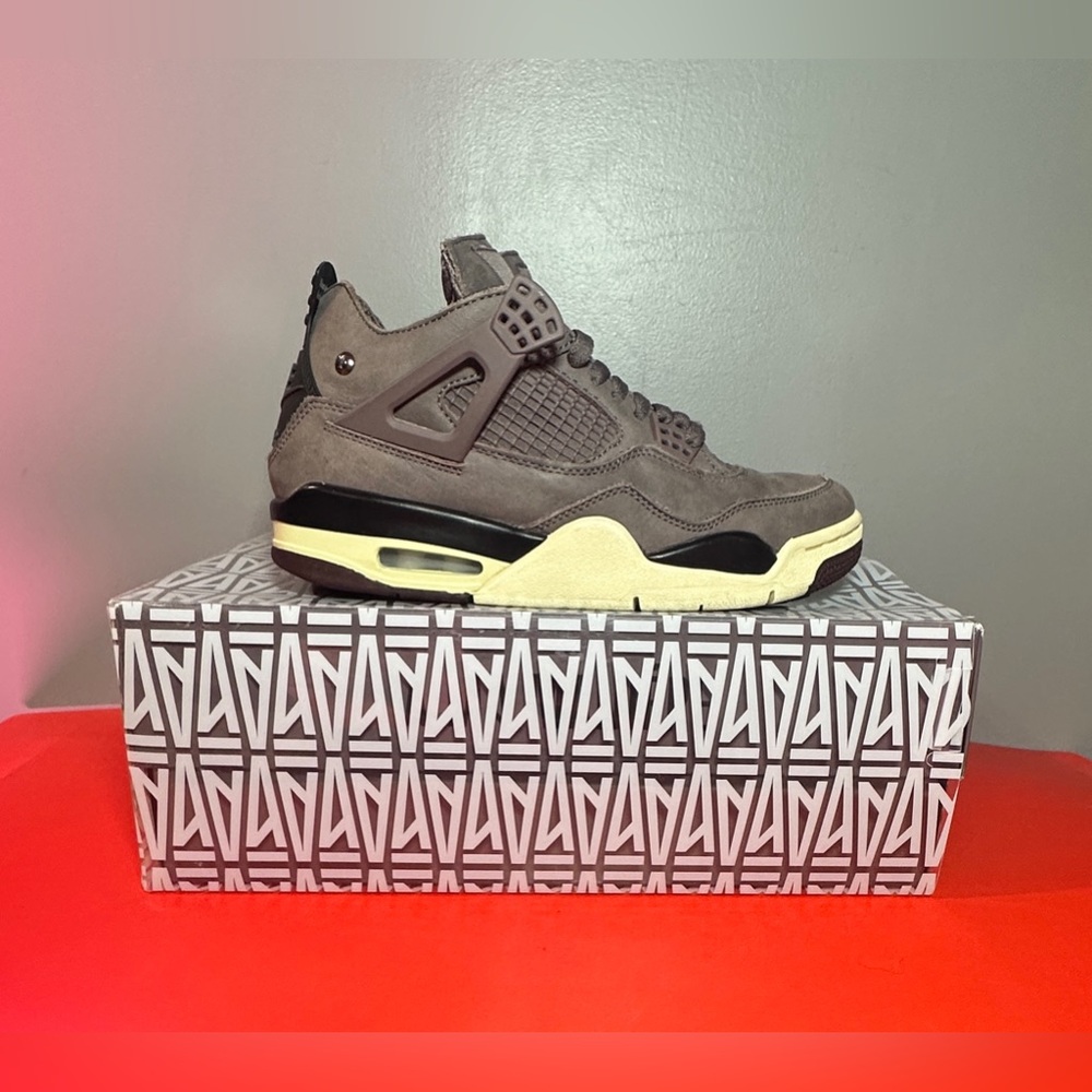 Size 7 - Jordan 4 Retro x A Ma Maniere Violet Ore